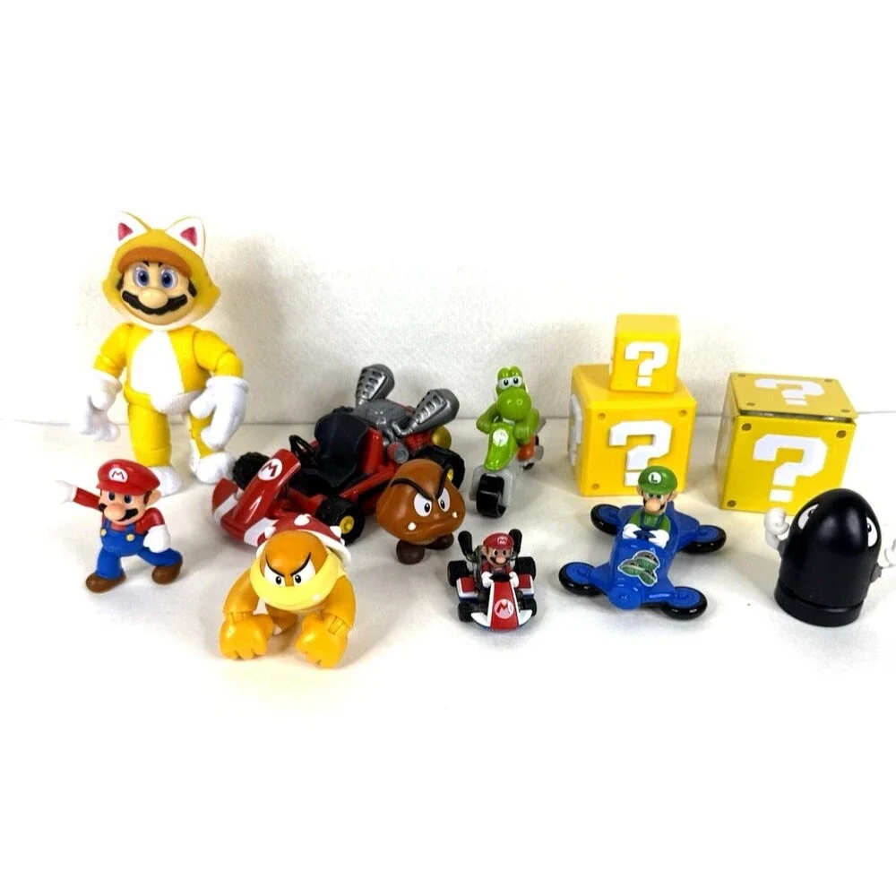 Mixed LOT (12) World Nintendo Super Mario Action Figures Cars t-1014